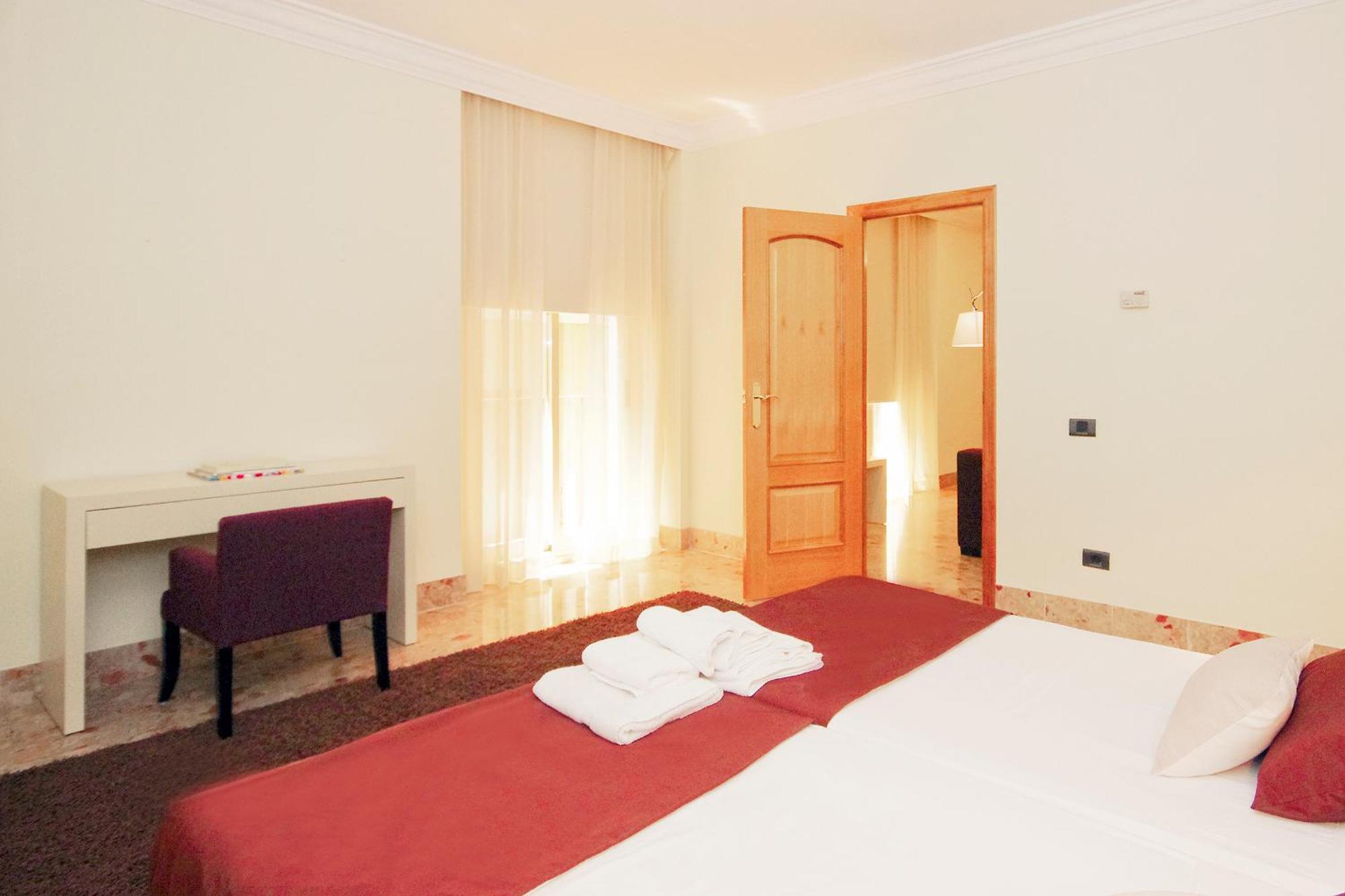 Bet Apartments - Apartments Catedral Валенсия Экстерьер фото