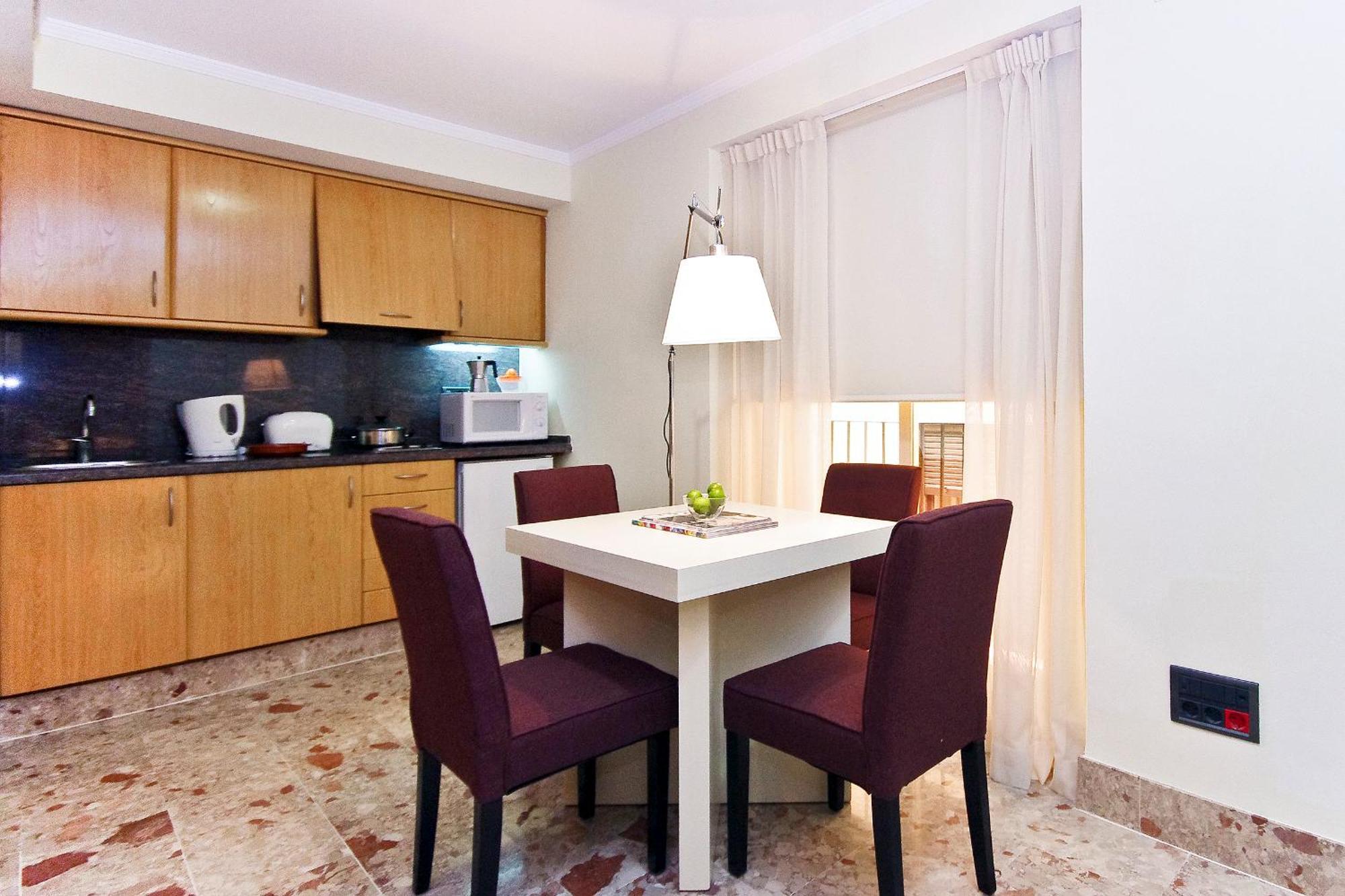Bet Apartments - Apartments Catedral Валенсия Экстерьер фото
