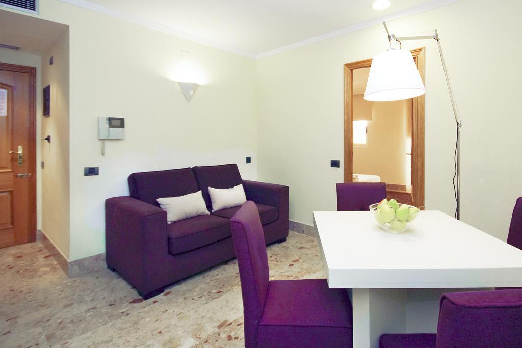 Bet Apartments - Apartments Catedral Валенсия Номер фото