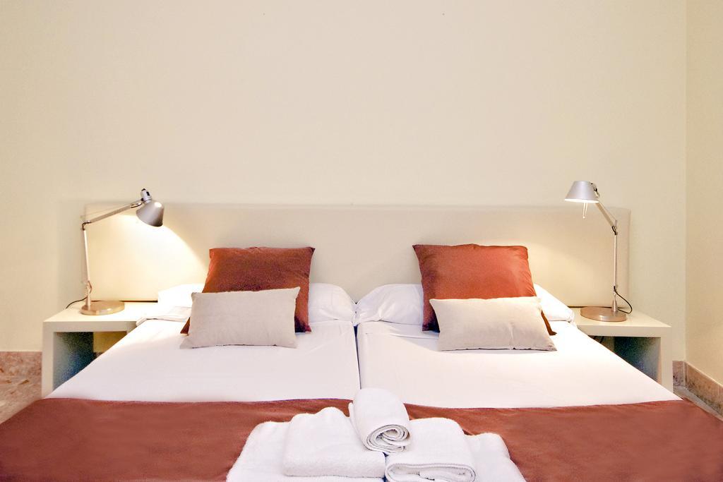 Bet Apartments - Apartments Catedral Валенсия Номер фото